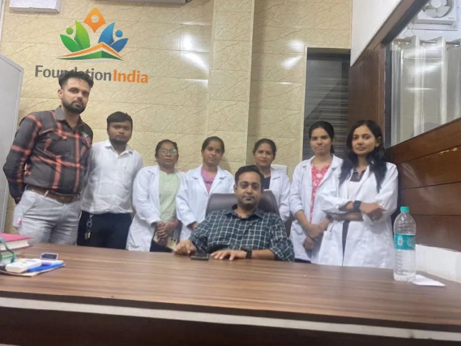 Team_of_Foundation_India_-_Nasha_Mukti_Kendra